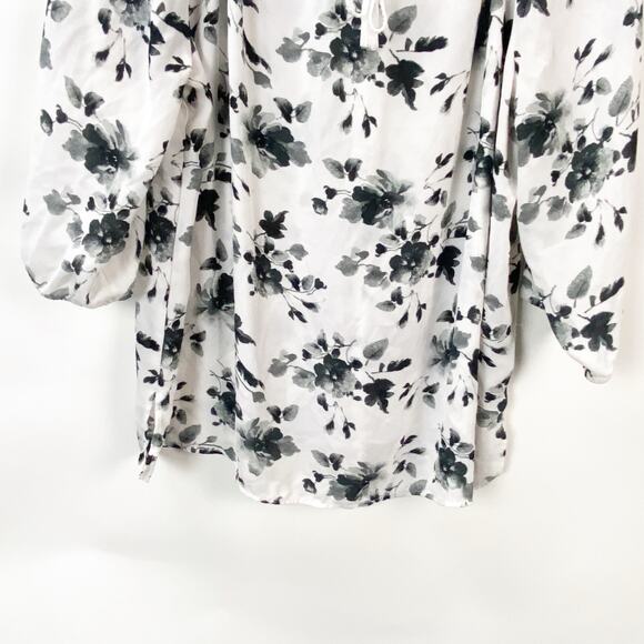 2/$30 Faded Glory XXL Womens White/Black Floral Puff Sleeve Scoop Neck Blouse - Picture 4 of 9